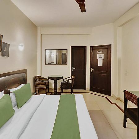 Fabexpress Lloyd House Hotel New Delhi Bagian luar foto