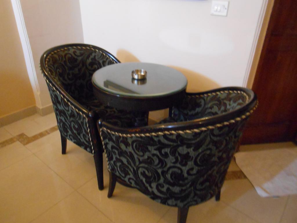 Fabexpress Lloyd House Hotel New Delhi Bagian luar foto