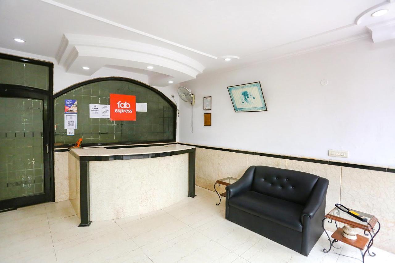 Fabexpress Lloyd House Hotel New Delhi Bagian luar foto