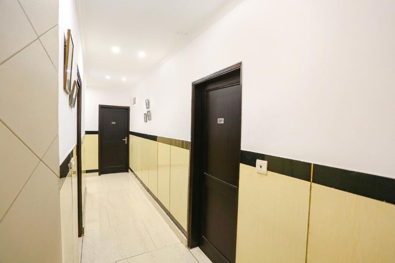 Fabexpress Lloyd House Hotel New Delhi Bagian luar foto