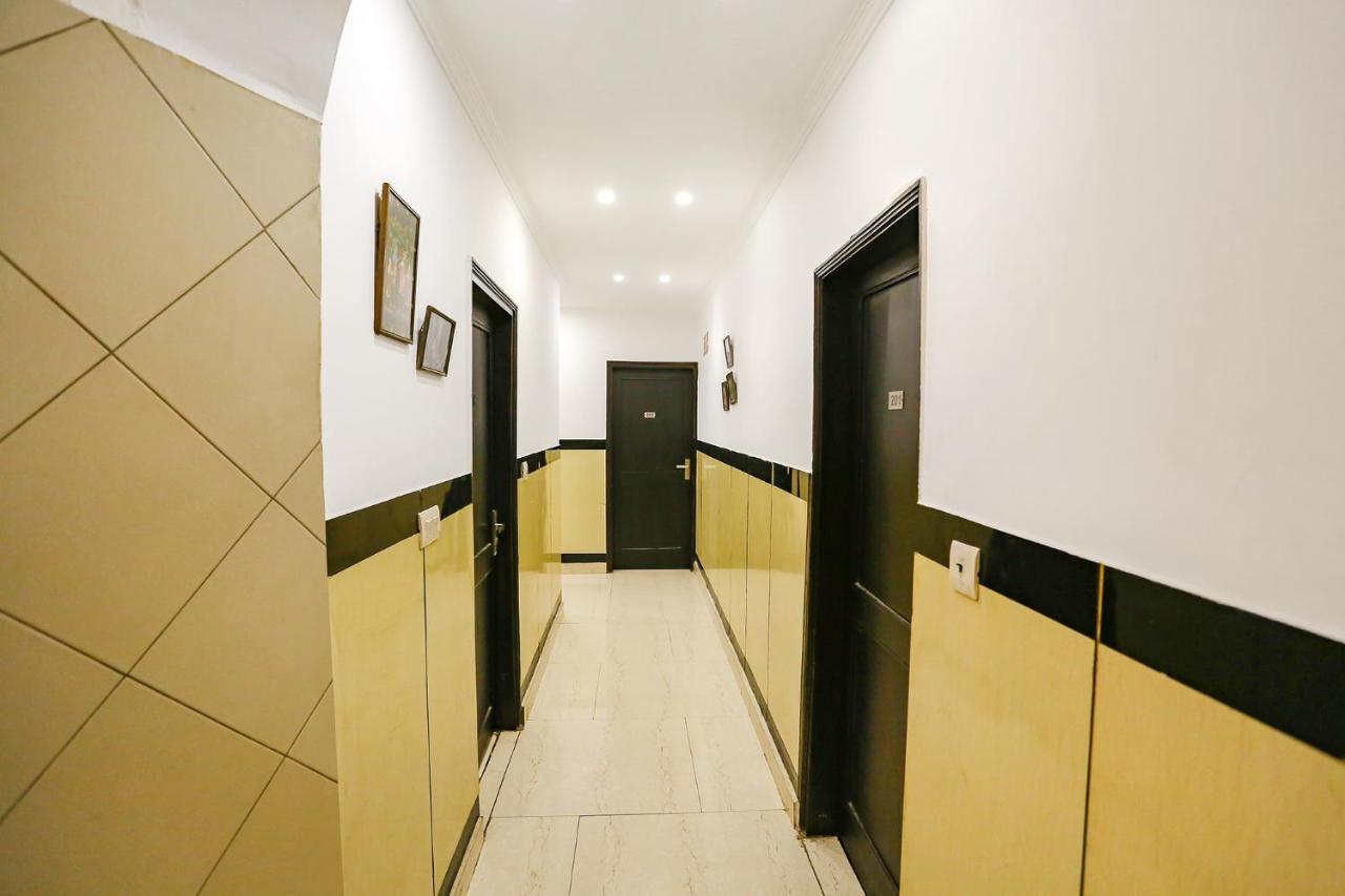 Fabexpress Lloyd House Hotel New Delhi Bagian luar foto