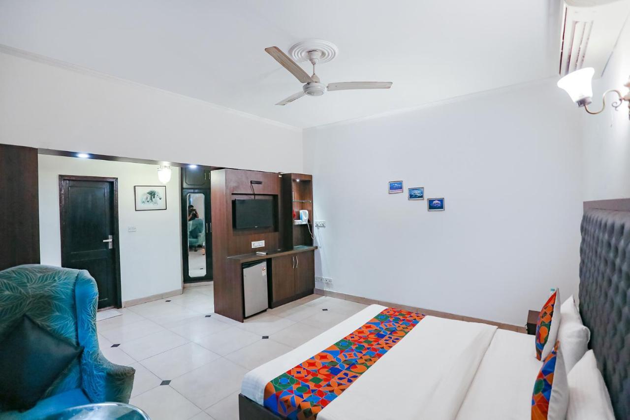 Fabexpress Lloyd House Hotel New Delhi Bagian luar foto