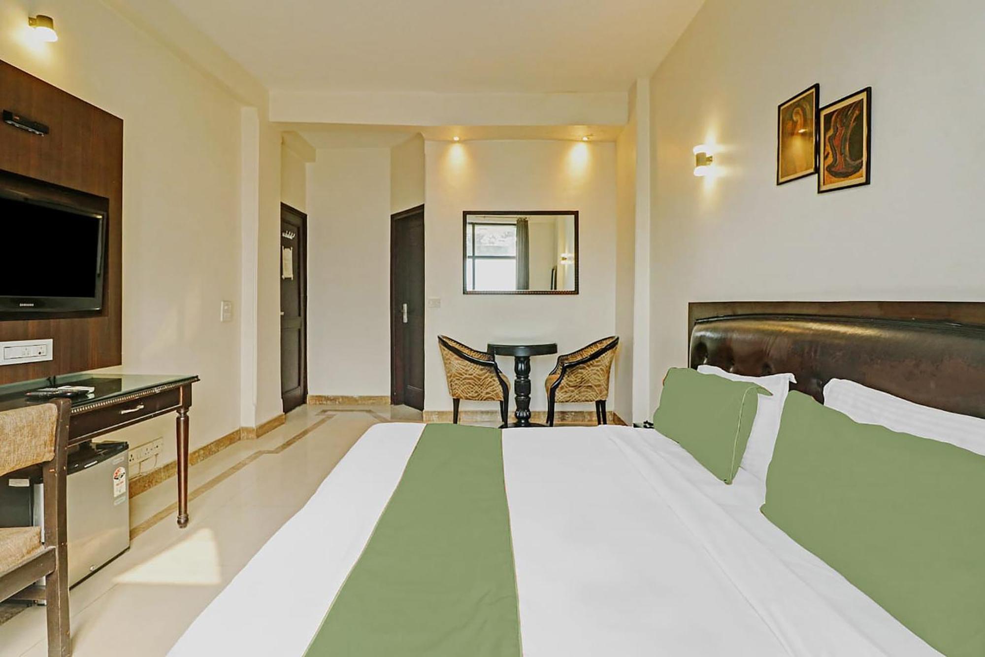 Fabexpress Lloyd House Hotel New Delhi Bagian luar foto