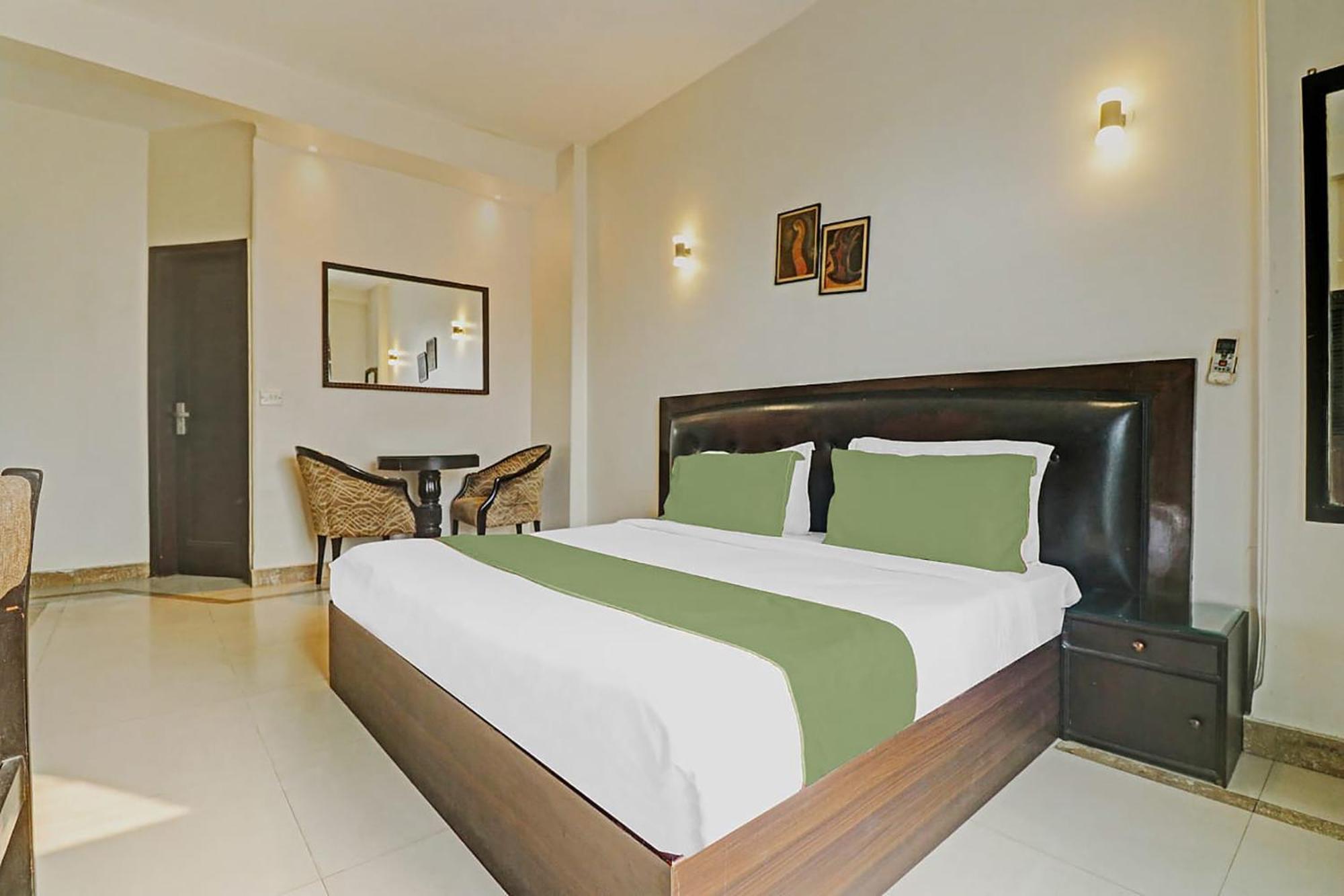 Fabexpress Lloyd House Hotel New Delhi Bagian luar foto