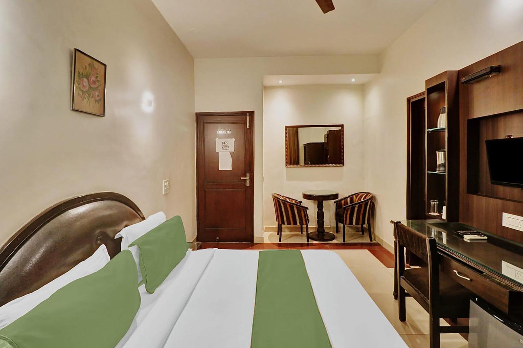 Fabexpress Lloyd House Hotel New Delhi Bagian luar foto