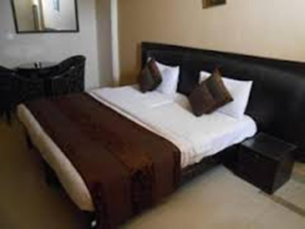 Fabexpress Lloyd House Hotel New Delhi Bagian luar foto